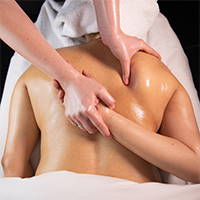 Massage trị liệu toàn thân chuyên sâu cơ xương khớp